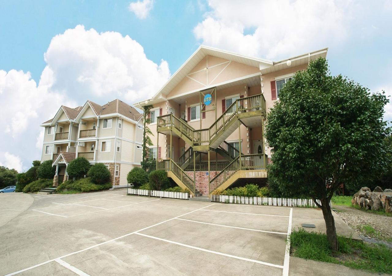 Uts Village Jeju Bagian luar foto