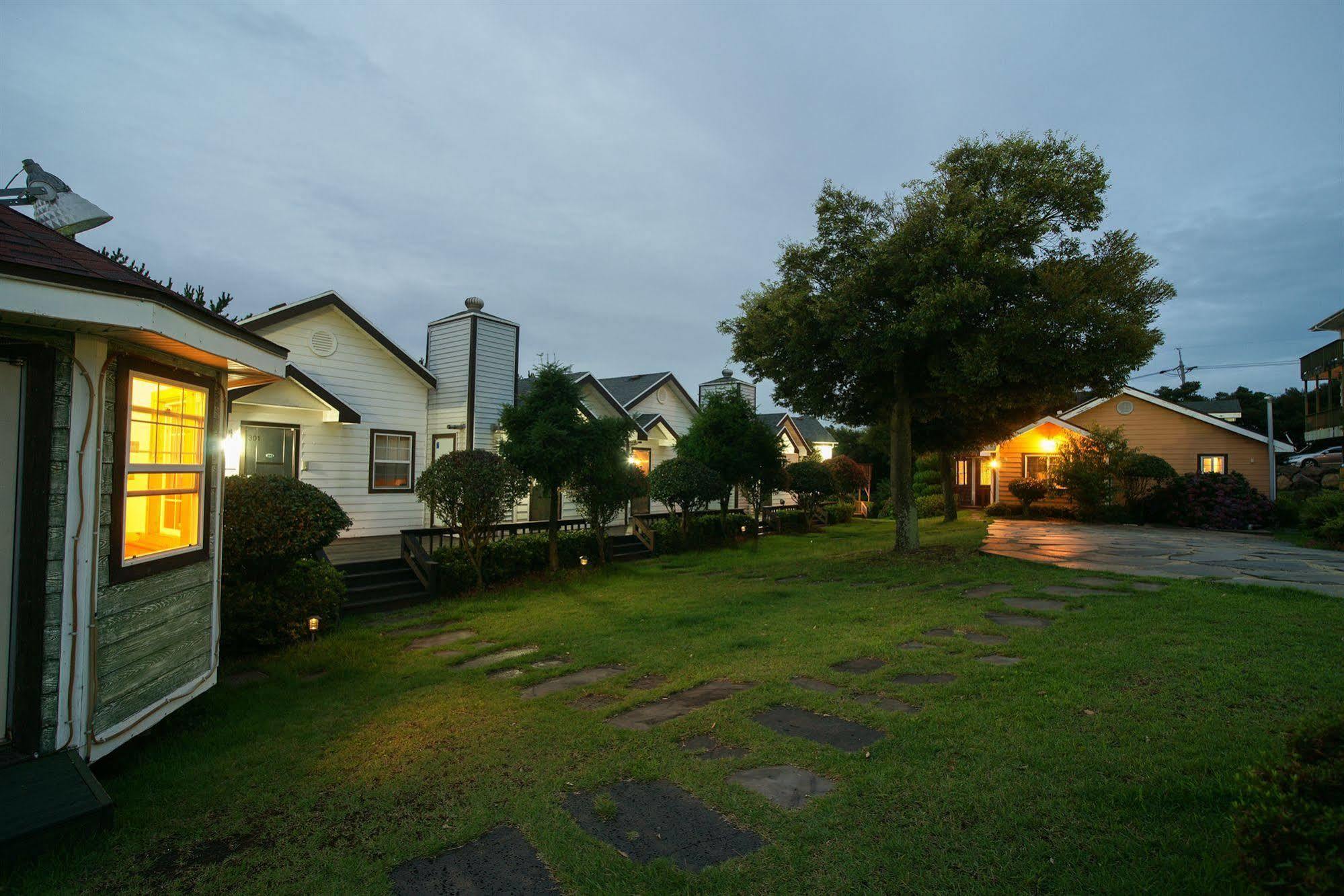 Uts Village Jeju Bagian luar foto