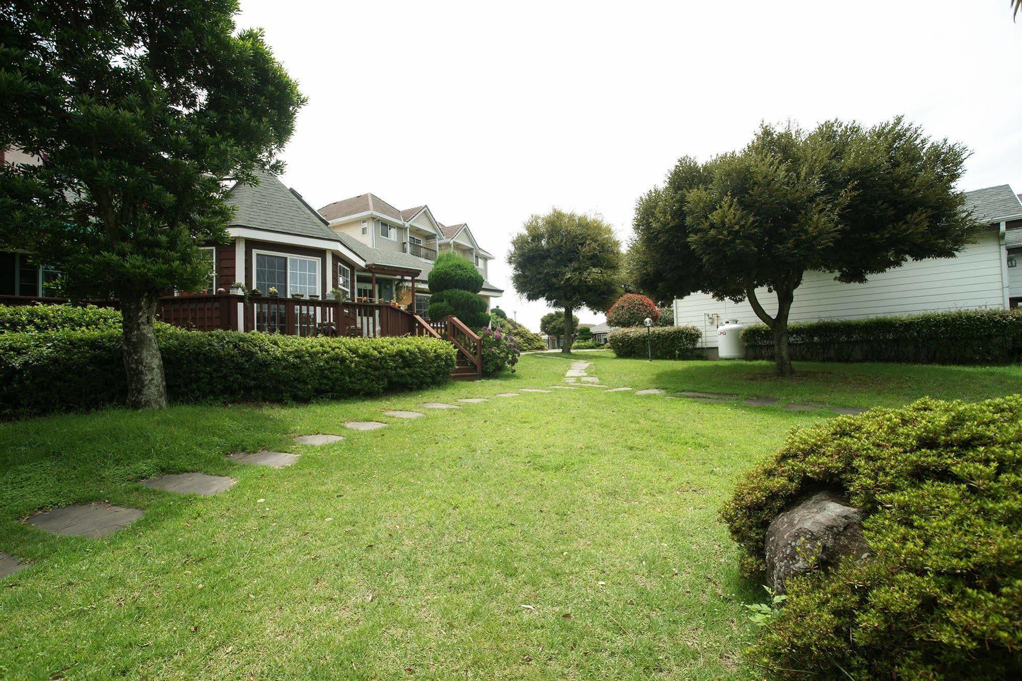 Uts Village Jeju Bagian luar foto