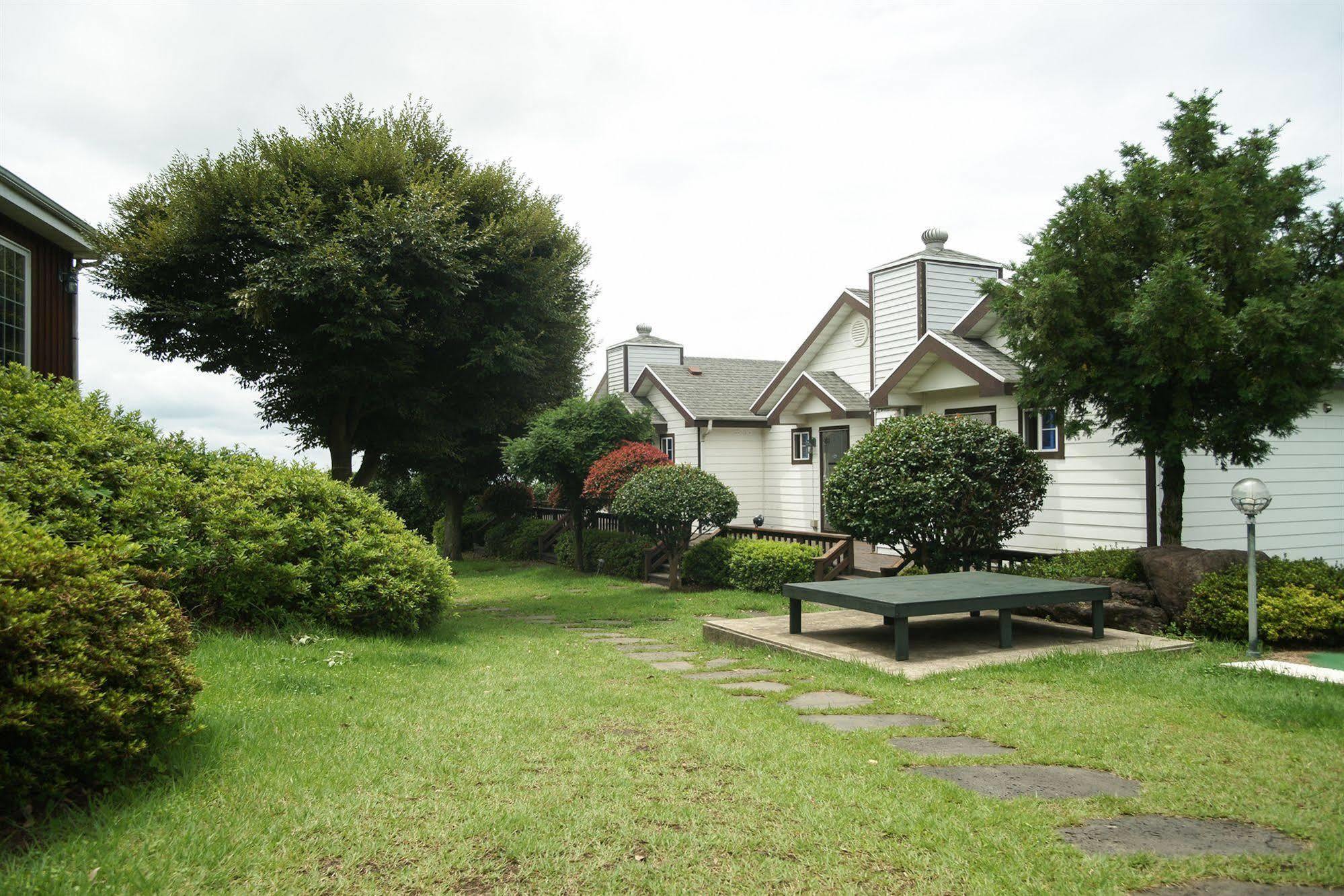 Uts Village Jeju Bagian luar foto