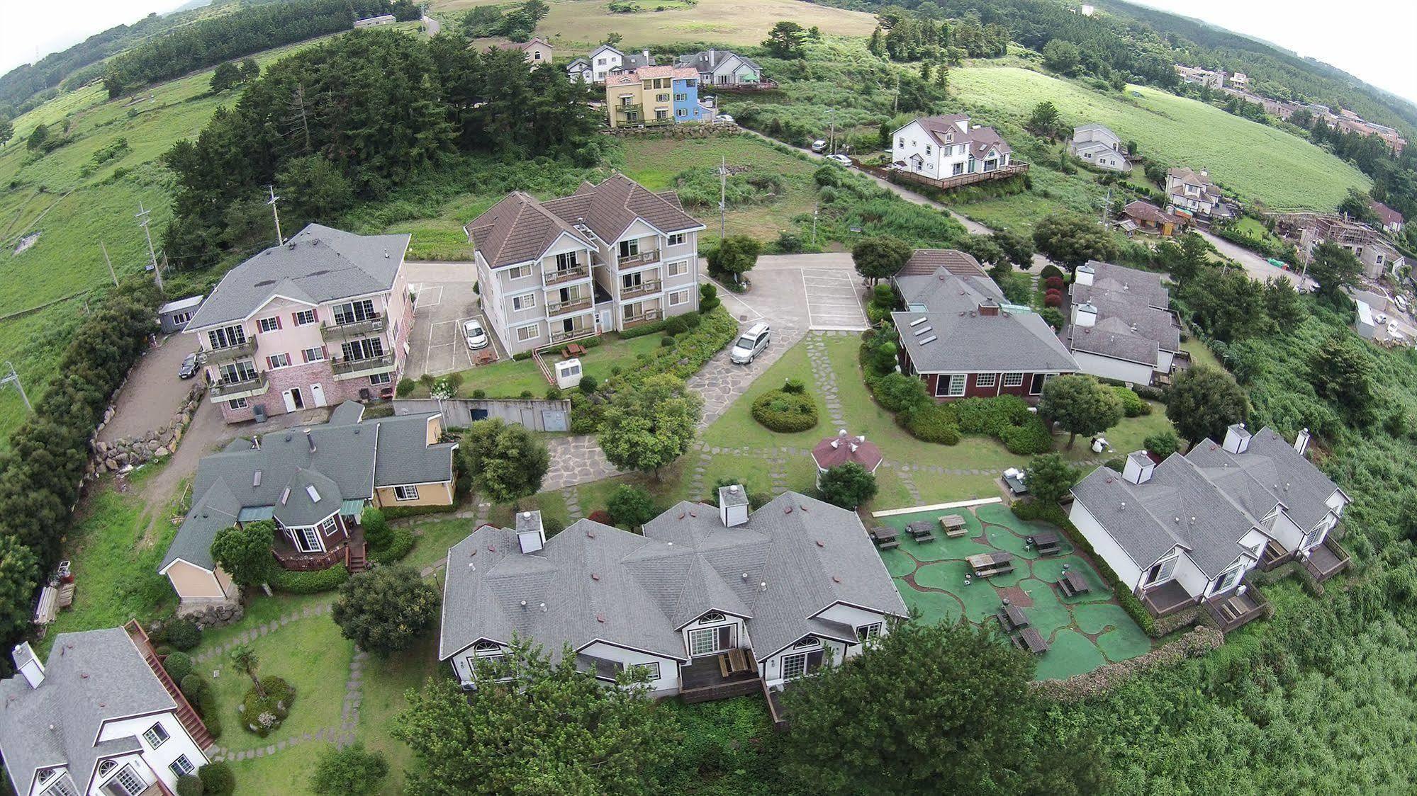 Uts Village Jeju Bagian luar foto